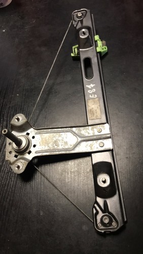 BMW 1ER 118D PAAR FENSTERHEBER HINTEN MANUELL 7067800