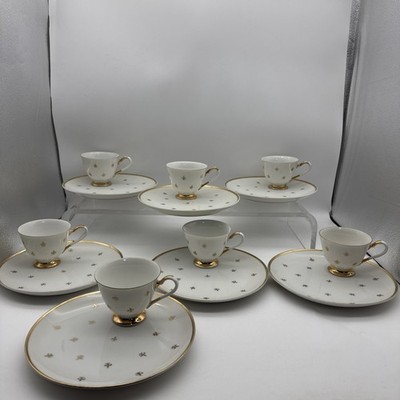 Set Of 7 (50-60's) Fleur de Lis Snack Set Gold & White -Plates & Tea/Coffee Cups