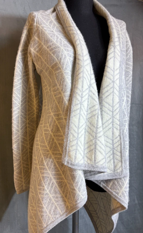 Cárdigan Suéter NEIMAN MARCUS 100% Cachemira Asimétrico Grueso Suave Abierto M/L Foto 2 de 4