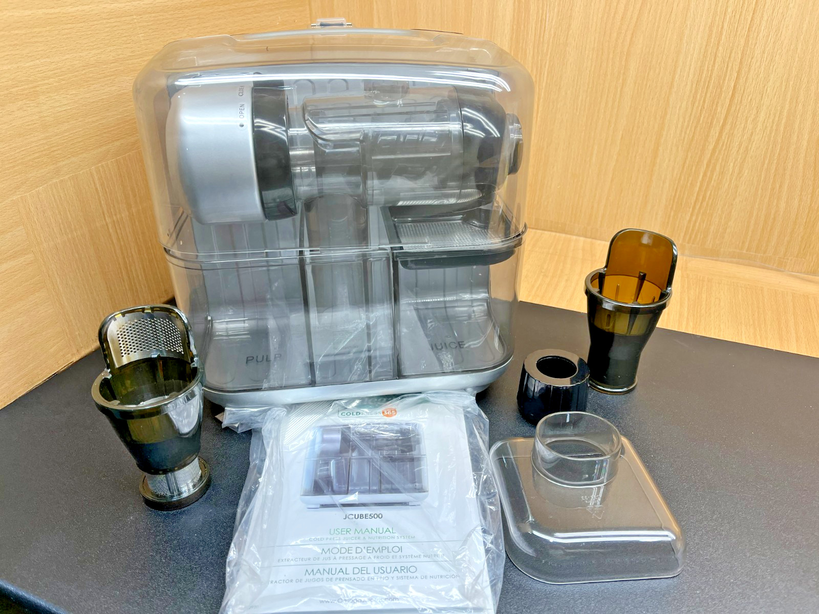 Omega JCUBE 500 Cold Press 365 8-in-1 Masticating Juicer