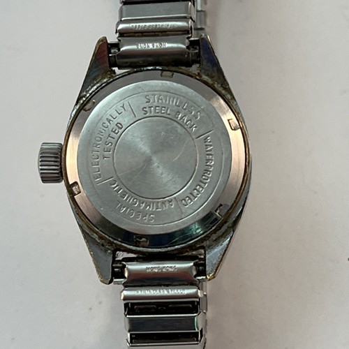 Vintage Ramona Swiss Ladies Wristwatch Mechanical Manual Wind Runs Great - Picture 7 of 15