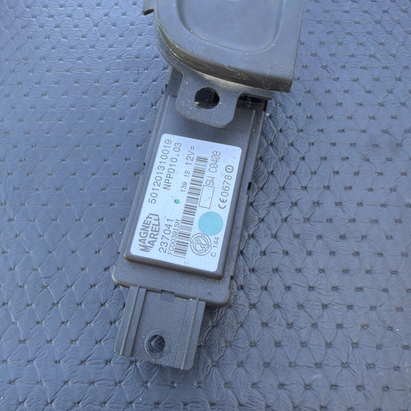 03-13 Maserati Quattroporte M139 Front Right Side Window Switch Control OEM