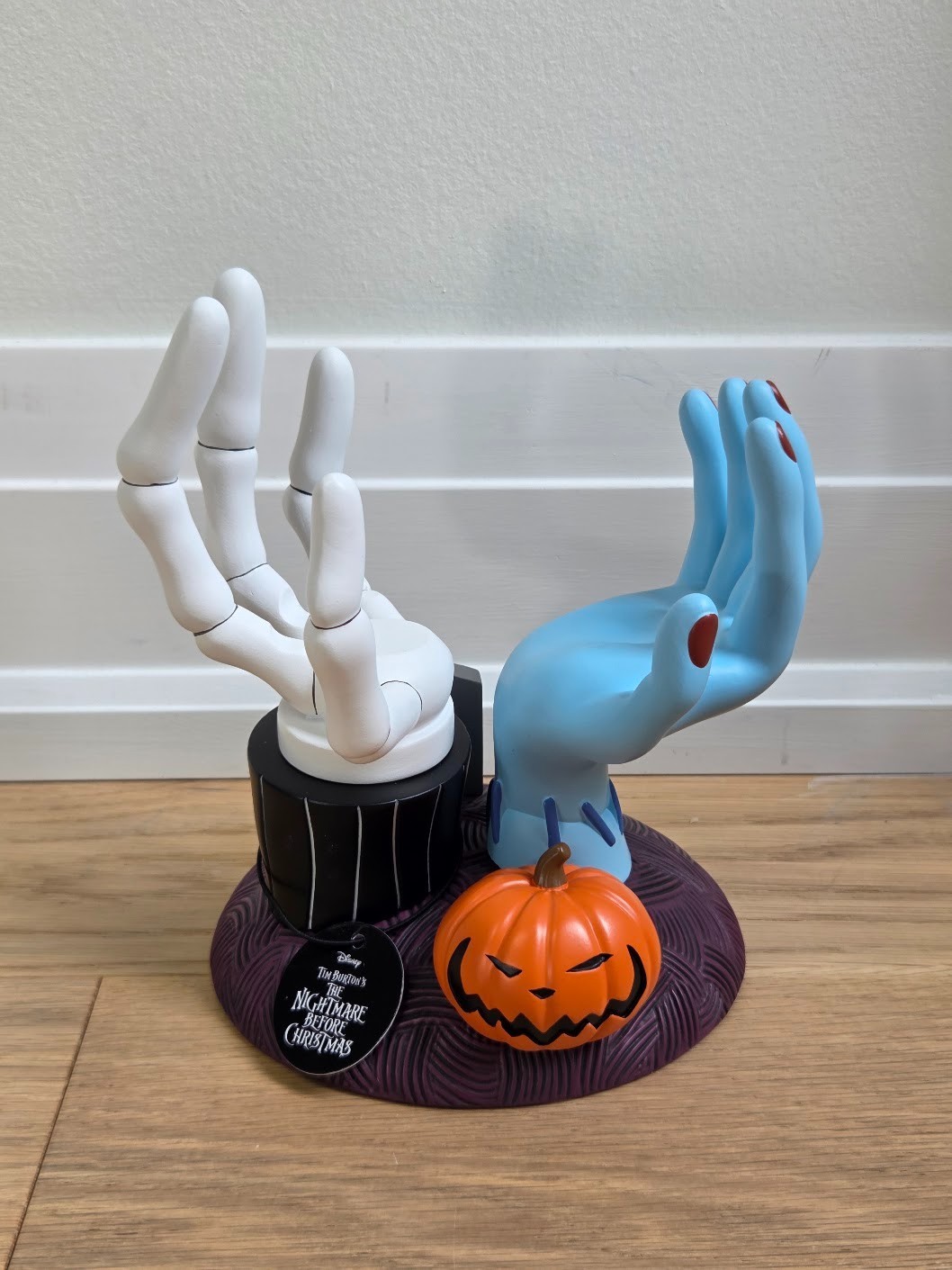 Bath & Body Works Disney Jack Skellington & Sally Hands Pedestal - Brand New