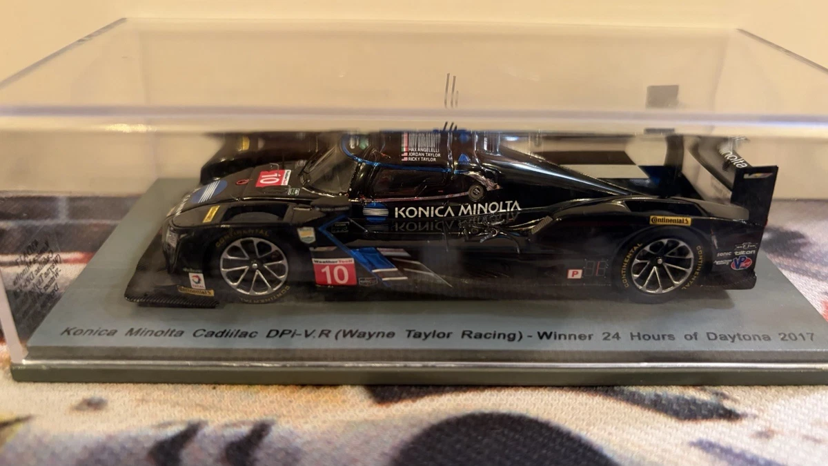 Las mejores ofertas en Daytona autos de carrera Diecast 1:43 2017