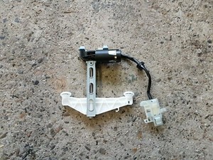 BMW 5er F10 F11 LCI Antrieb Kopfstützenhöhenverstellung Sportsitz links 7314217