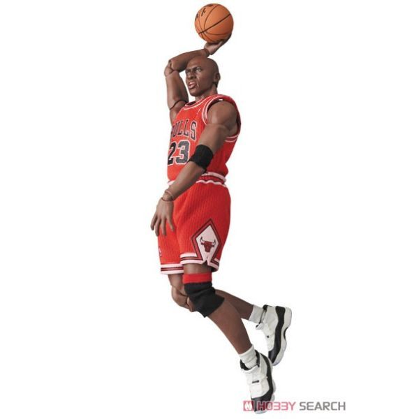 MAFEX No.100 Michael Jordan (Chicago Bulls) Action Figure MEDICOM
