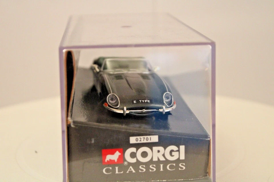 Corgi Classics 1:43s - #02701 Jaguar E Type Open Top / Convertible - Dark Green - Image 2 of 4