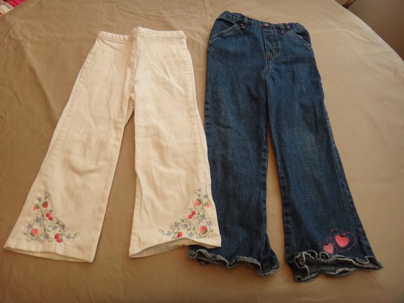 Reduced! Free Shipping! Sz 5 - 2 pair - Jeans w/ hearts & White Pants w/ flowers
