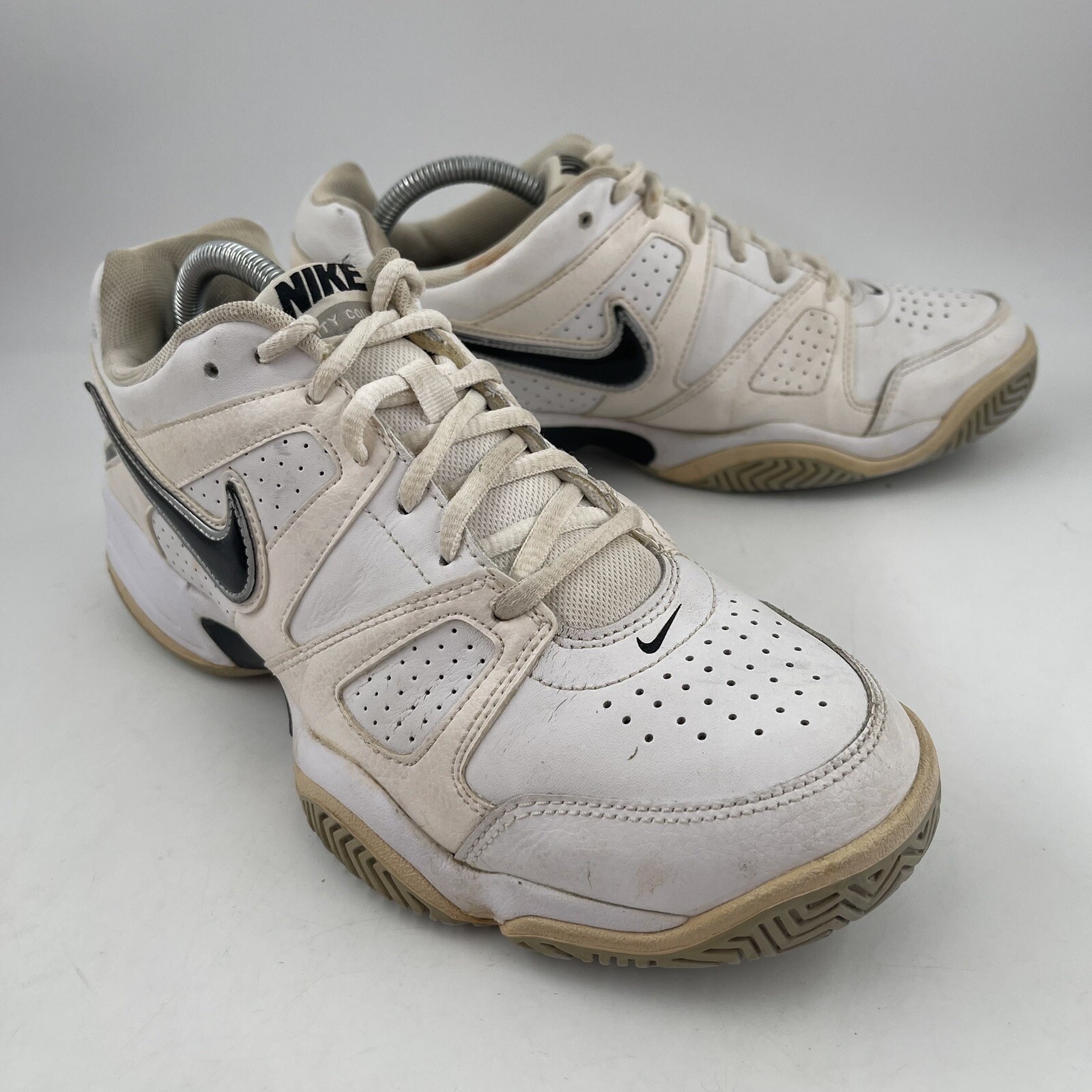 SAOLA Scarpe da passeggio Nike City Court VII bianche casual in pelle taglia 9