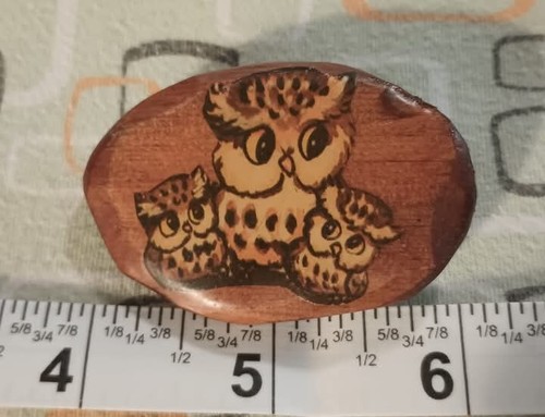 Vintage 70s Decoupage Wood Owl Brooch