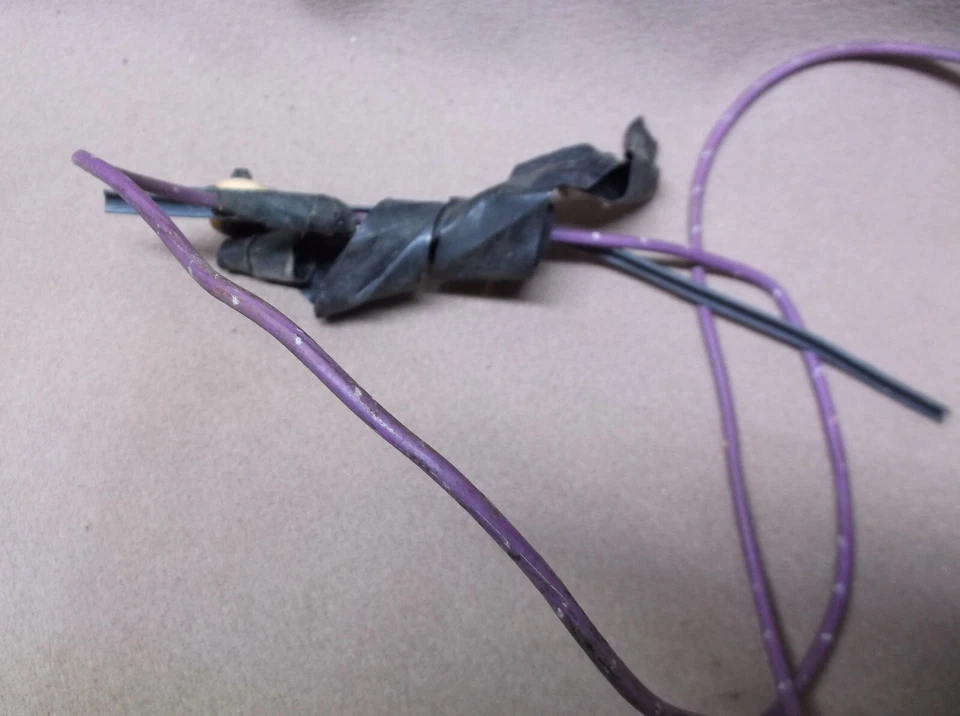 Ford Mustang 1972 Mercury Cougar XR7 retractor de cinturón de seguridad cableado de luz de advertencia Foto 4 de 4