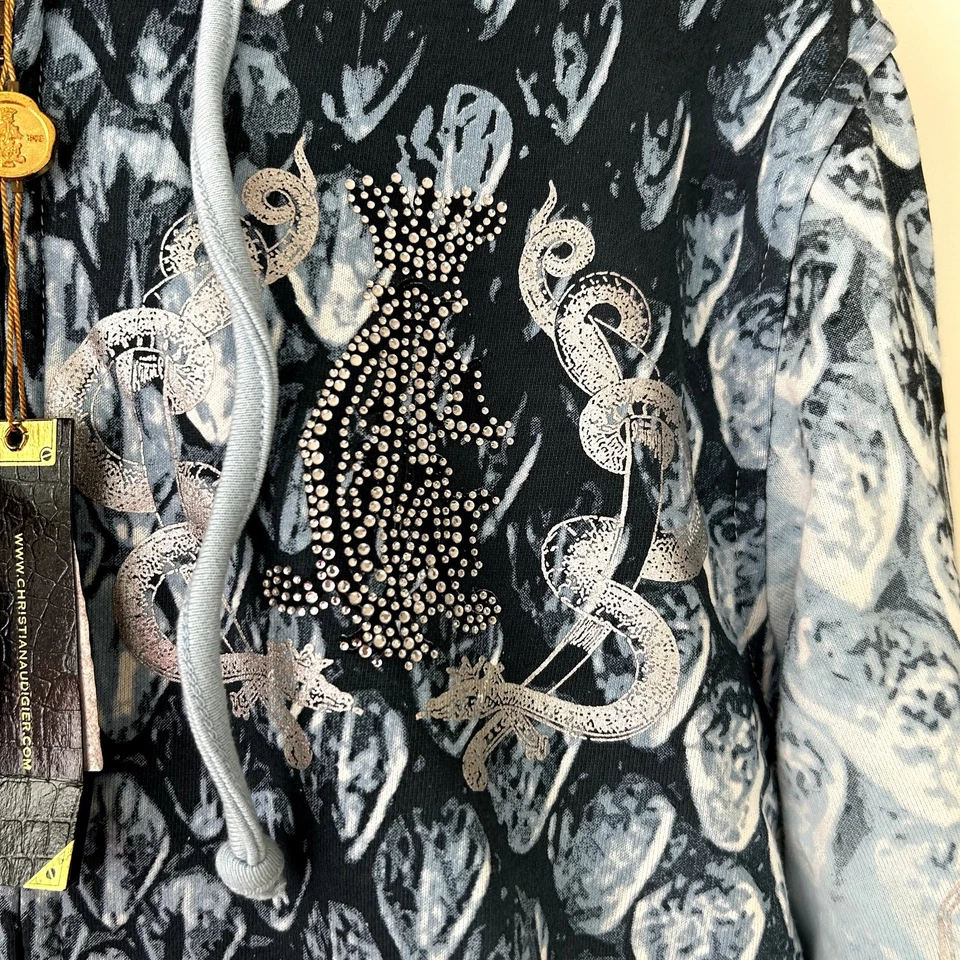 Sudadera con Capucha Christian Audigier Talla S Corona Laurel Platino Nueva con Etiquetas De Colección Y2k Sin Stock Foto 3 de 4