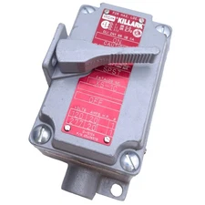 Killark XS-1C Tumbler Switch Cover w/ Device, SPST 1-Pole, 120/277VAC 20A