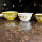 Vintage Pyrex Spring Blossom Crazy Daisy Nested Mixing Bowls Set 401 402 403 (A)