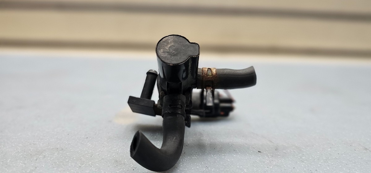 Toyota OEM VSV Vacuum Solenoid 90910-12199 DENSO 084600-5480 Lexus
