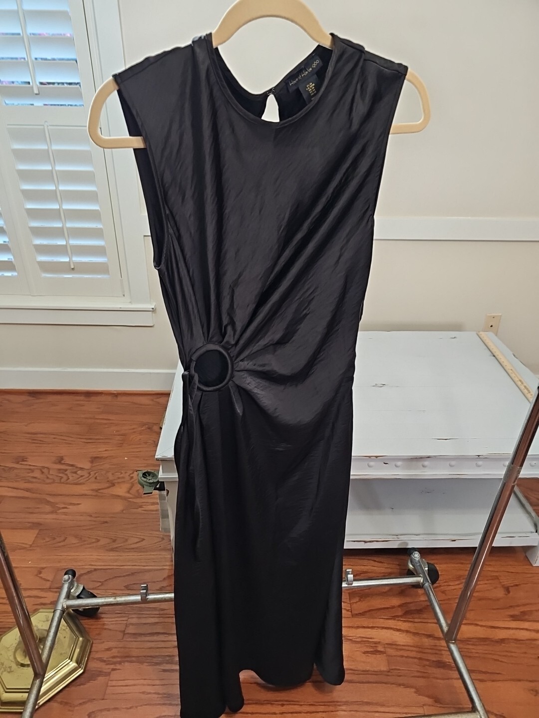 Picture 3 of 12