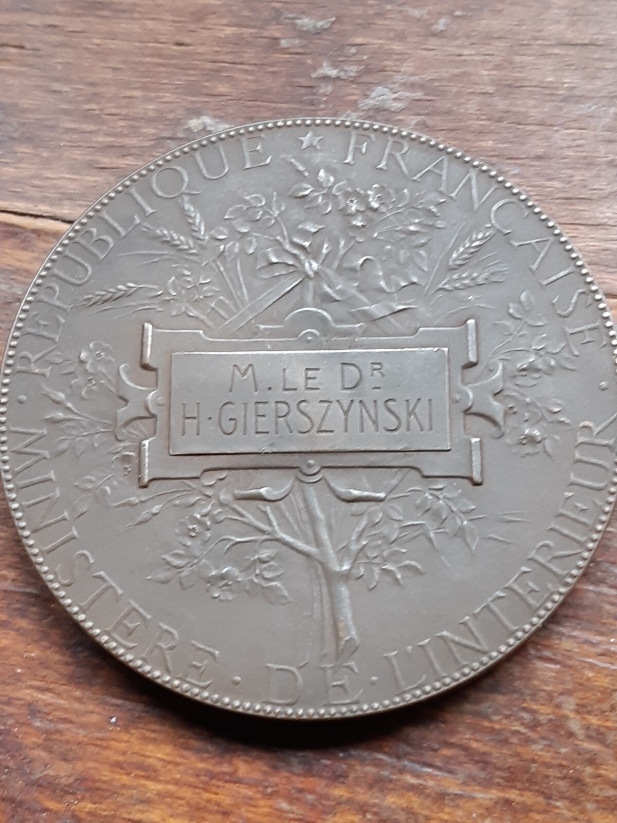 Badge Médaille – Congrès Médecine Tropicale Et Paludisme – Istanbul 1953 – France
