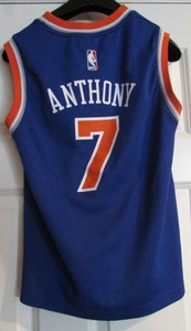 knicks home jersey