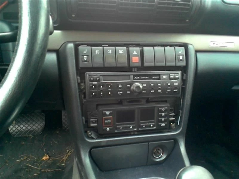 Puerta trasera del conductor a través de VIN 199999 sedán para 97-99 AUDI A4 76264 Foto 4 de 4