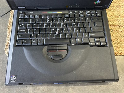IBM ThinkPad I Series 2611 Laptop Vintage For Parts As Is Powers