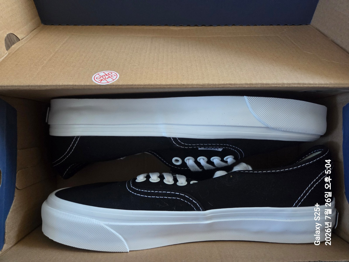 VANS Premium Authentic 44 LX US 8.5 OG MEN'S SNEAKERS VN000CQABA2