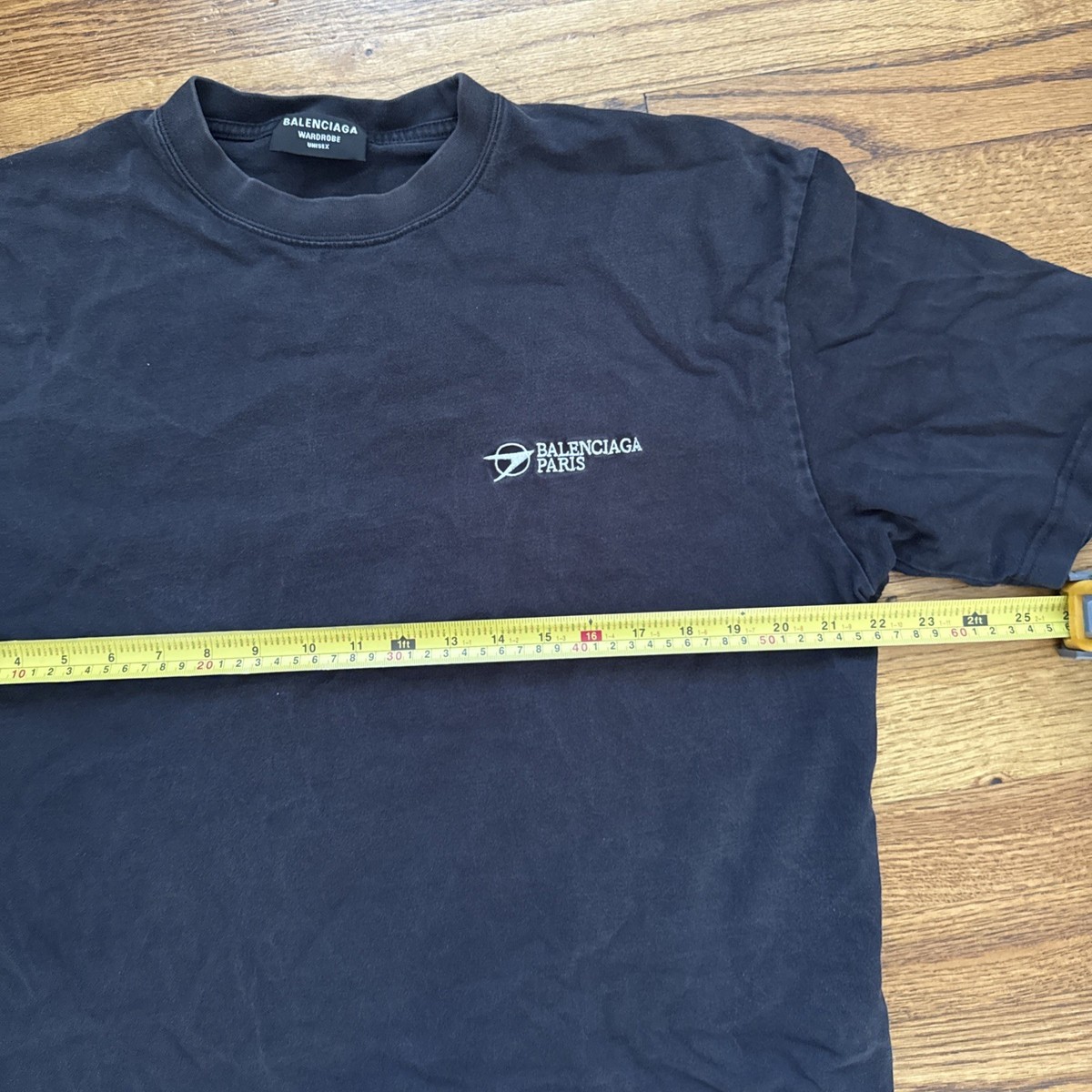 Unisex Balenciaga Paris Logo Embroidered T-Shirt Size M Black C17