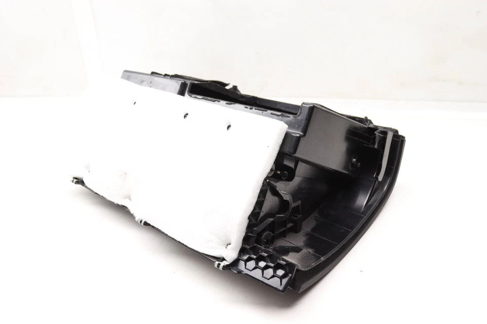 Mercedes-Benz GL550 2008-2012 - Guantera/Compartimiento 16468005919 Foto 2 de 4