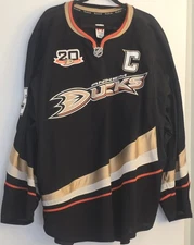Autographed Ryan Getzlaf Jersey Size 58 Anaheim Ducks. Game Issued. 