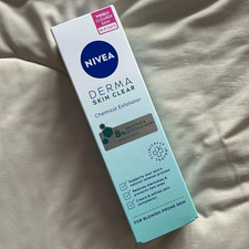 NIVEA Derma Skin Clear Chemical Exfoliator 8% Salicylic & Glycolic Face
