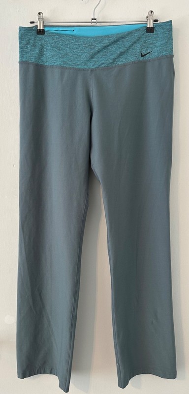 Nike Dri-Fit Legend Gray Women’s Wide Leg Legging XL  X-Large