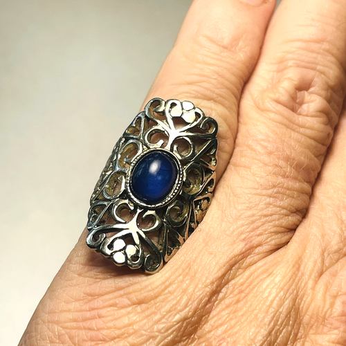 Costume Statement Ring Vintage Silver Tone Scroll Openwork Blue Cabochon Size 7 - Picture 7 of 11