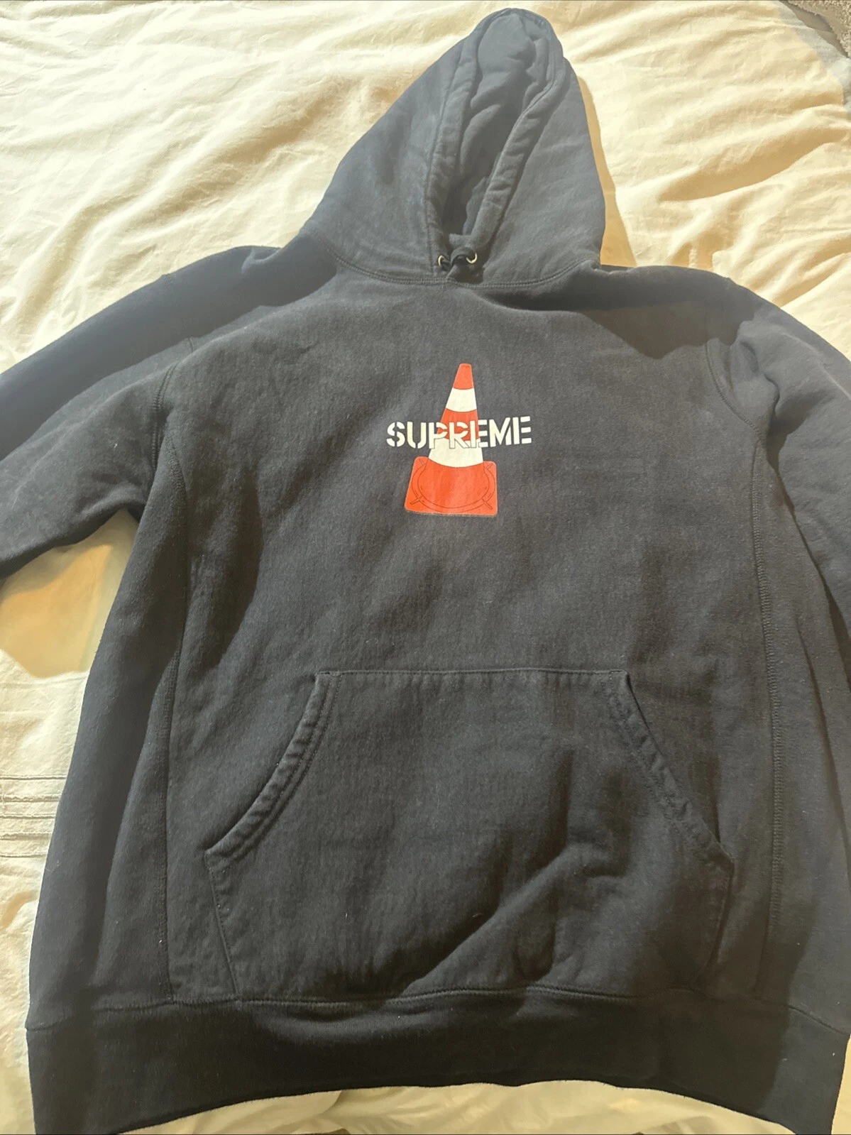 AUTHENTIQUE SWEAT À CAPUCHE SUPREME CONE noir   TAILLE XL homme