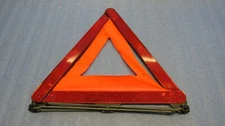 AUDI A6 S6 RS6 - WARNING TRIANGLE / WARNING TRIANGLE / 4B9860251 27R030001 BRA