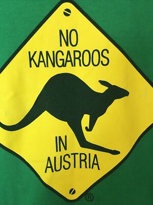 Australia Tourist T-Shirt Funny Green No Kangaroos In Austria Sz