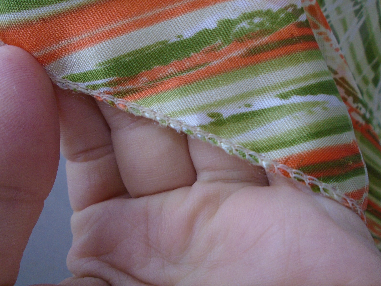 VTG DELICATE HEAD ROLLED EDGE RECTANGULAR SCARF  … - image 4