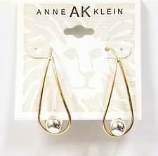 NEW ANNE KLEIN 2 TONE GOLD TONE PEAR SHAPED SILVER PEARL HOOK EARRINGS 