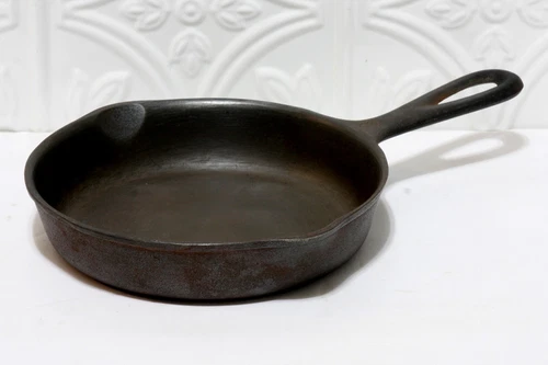 Wagner Ware Sidney O Cast Iron Skillet #3 1053B Double Pour Spouts Vintage