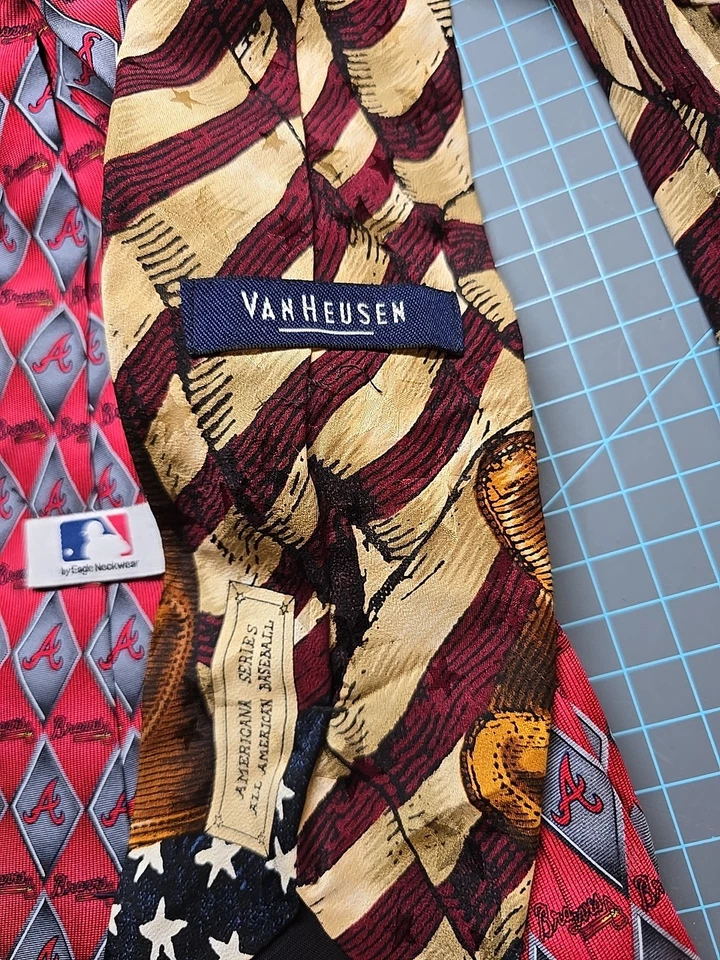 Corbata de béisbol con corbata de los Atlanta Braves combo de dos corbatas Foto 4 de 4