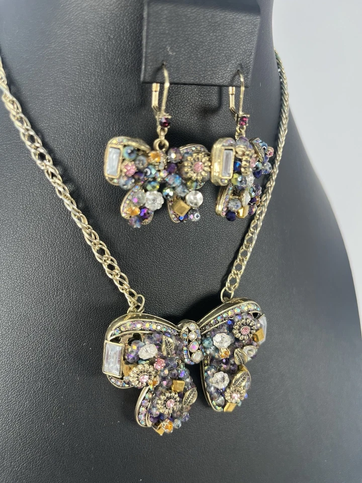 COLLAR Y PENDIENTES BETSEY JOHNSON VINTAGE MULTICOLOR LAZO CON JOYAS Foto 4 de 4