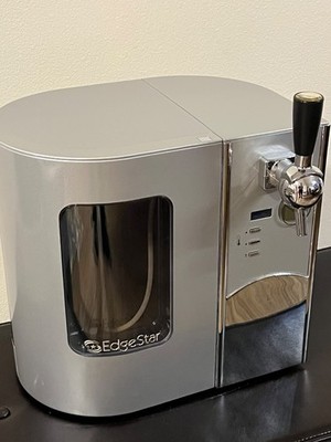 EdgeStar Deluxe Mini Kegerator 5 Liters Draft Beer Dispenser Model TBC50S