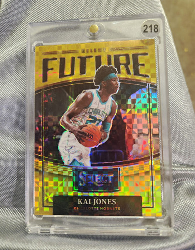 Panini 2021-22 Select Kai Jones Hornets Select Future Gold Prizm #8 /10 RC