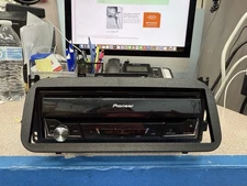 Pioneer AVH-3500NEX 7-inch Touchscreen Multimedia CD/DVD Receiver No Remote