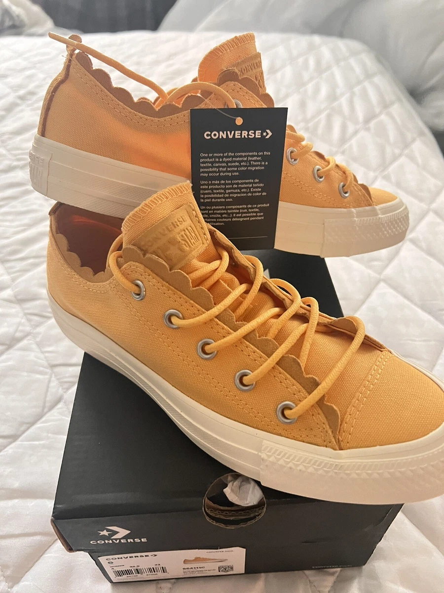Converse all star low orange deals