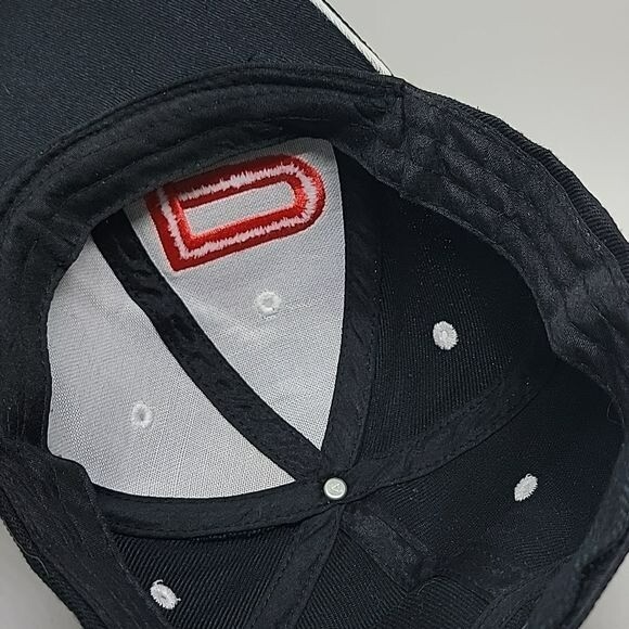 Casquette de baseball avec broderie Oval T Femme, Noir | Milano