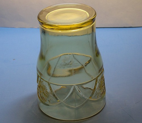 Vtg Depression Yellow Cabbage Rose 8 oz drinking glass - Picture 5 of 8