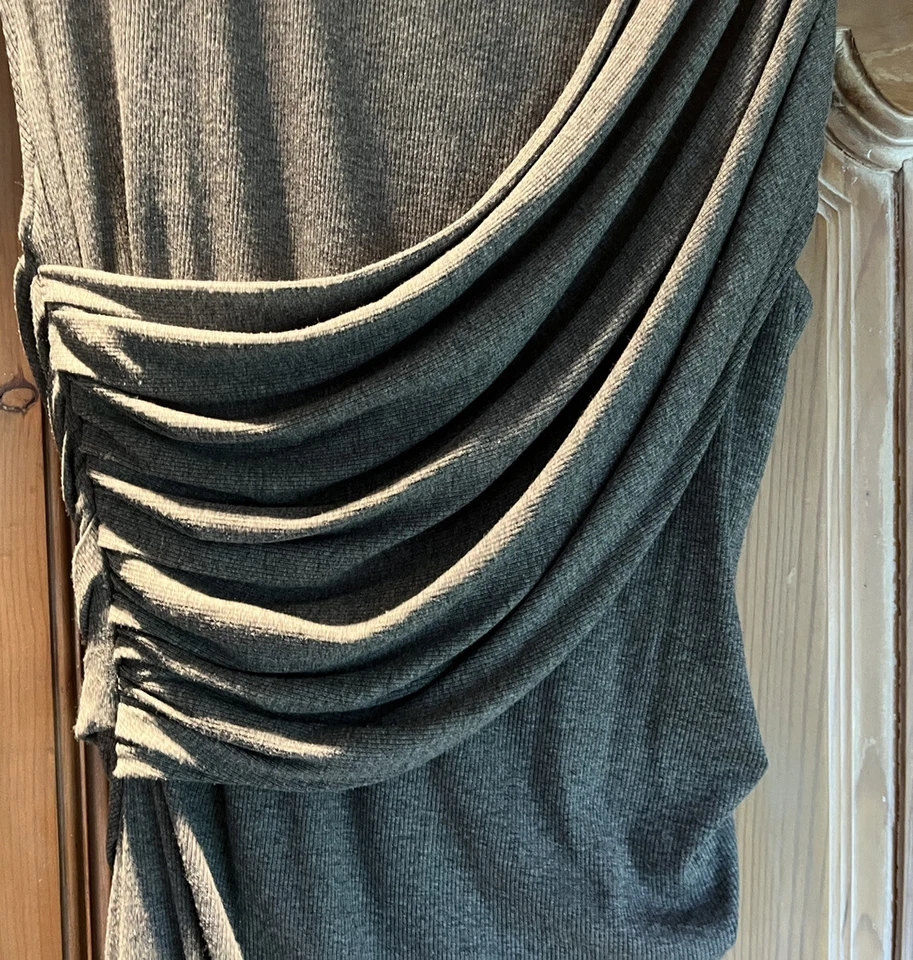 Mini Vestido Torn by Ronny Kobo Gris Acanalado Jersey Drapeado Talla Mediana Foto 2 de 4