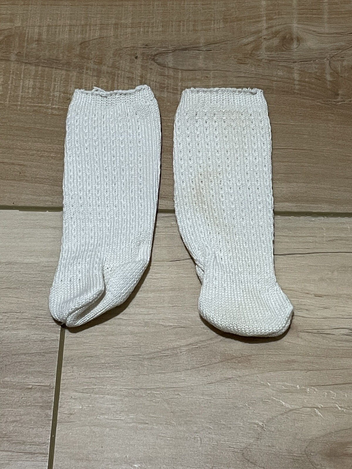 SAOLA American Girl Pleasant Company Addy Birthay Pinafore Outfit Solo calzini