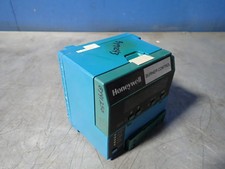 HONEYWELL RM7890B1014 BURNER CONTROL  09251530487