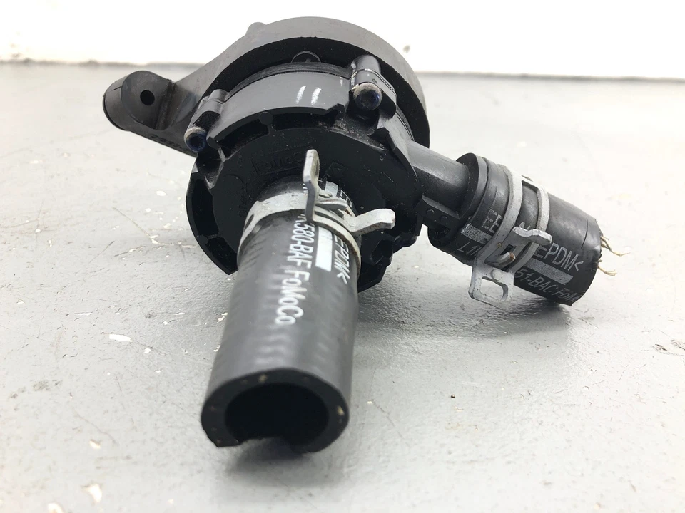 Ford Explorer 2020-2024 bomba de refrigerante de agua eléctrica auxiliar de 3,0 L L1M3-18D473 Foto 4 de 4