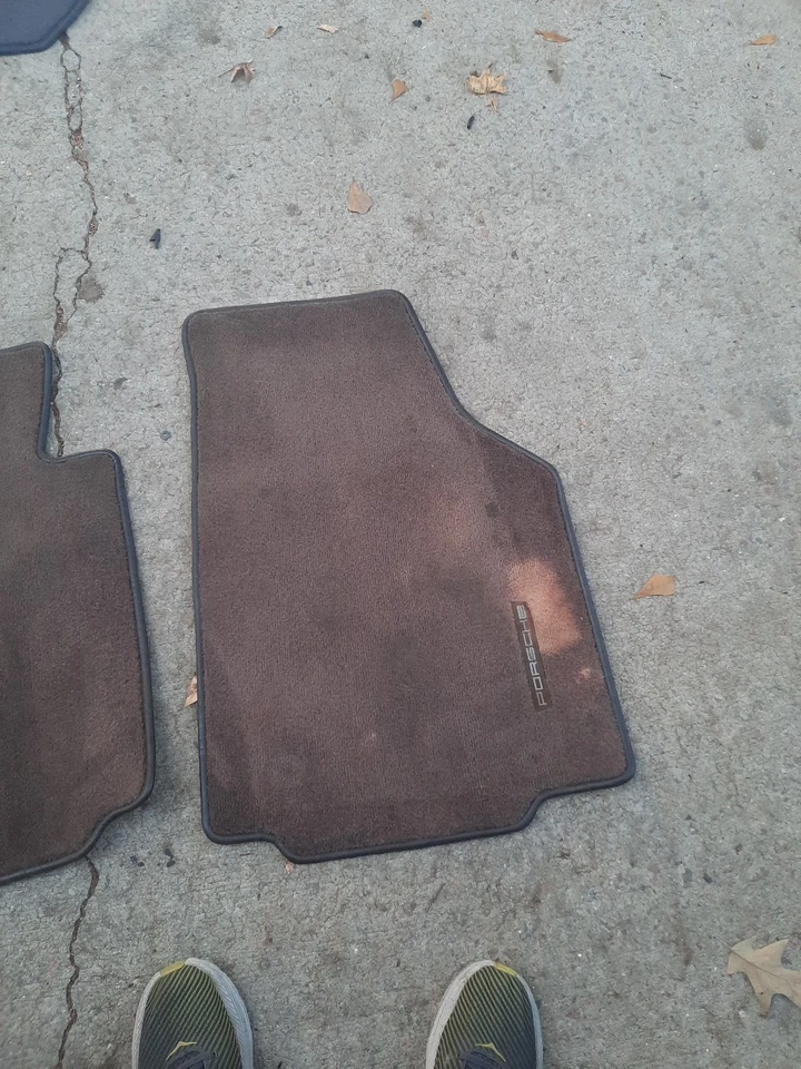 Alfombrillas delanteras Porsche 986 996 911 Boxster marrón coco S550 Spyder Foto 3 de 3